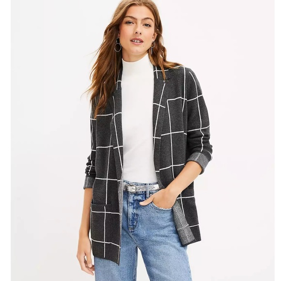 Ann Taylor Jackets & Blazers - Ann Taylor blazer 👢